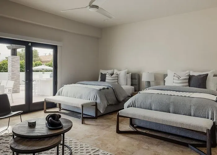 Riviera - Lazy River Pool, Pickleball, Game Room!